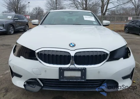2022 BMW 330I xDrive z USA, uszkodzony, nr VIN 3MW5R7J07N8C33791